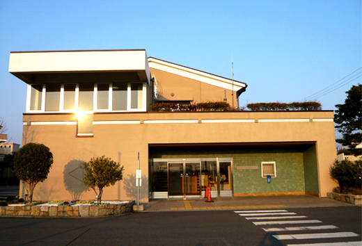 中老人福祉センター外観